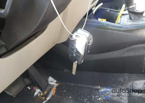 2018 Kia Sorento 2.4L Lx from USA, damaged, VIN 5XYPGDA36JG343613